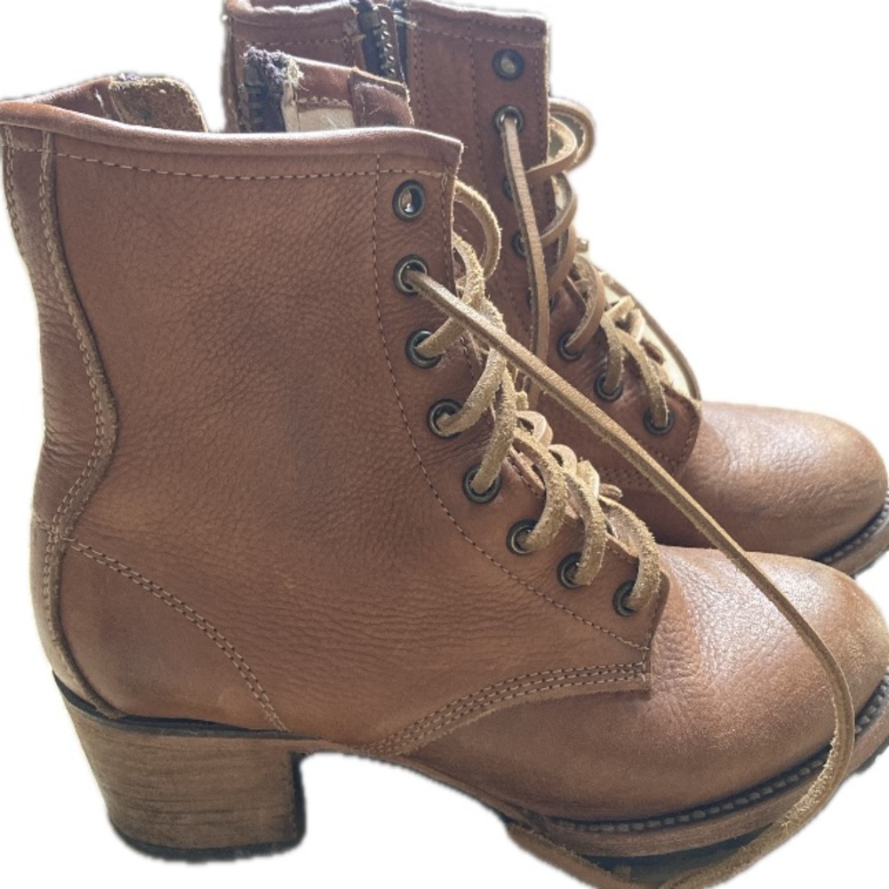 Freebird by Steven Camel Leather  Combat Boots Very Thick Leather Favorite Boots